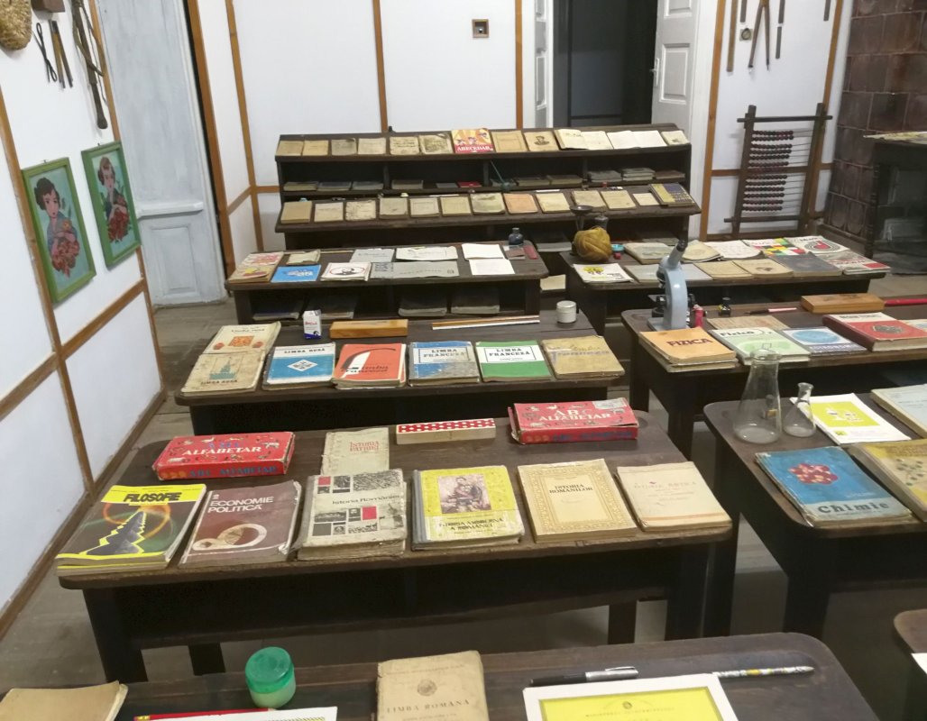 Călătorie prin școala de altădată 6979