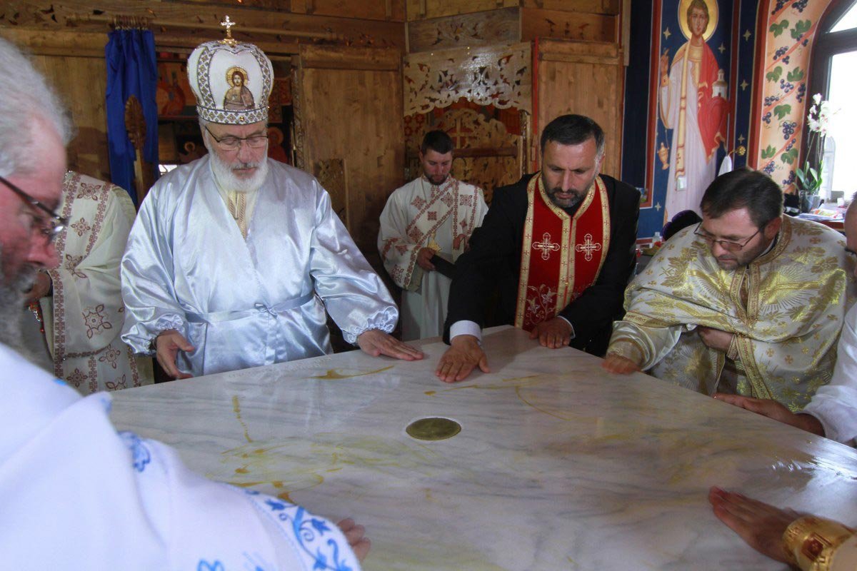 A fost sfințită biserica parohiei argeșene Ciuciți 6883