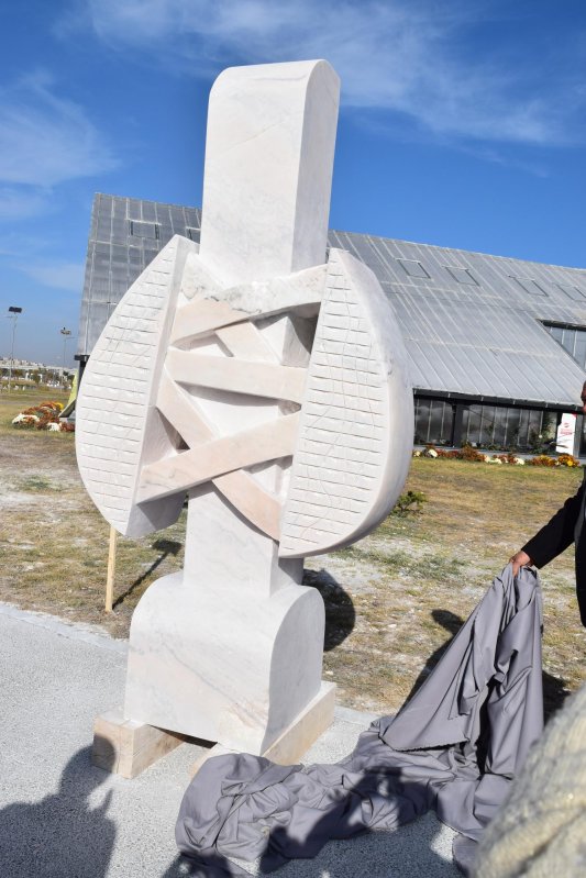 Șapte opere artistice în Parcul Municipal Ploiești 6821