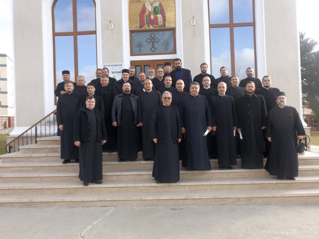 Conferinţă pastoral-administrativă în Protopopiatul Buhuşi 6678