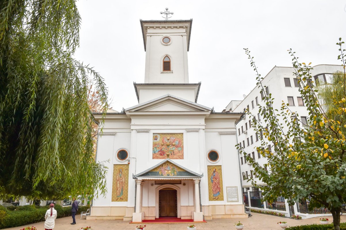 „Dumnezeu lucrează minunat prin îngerii Săi” 6638