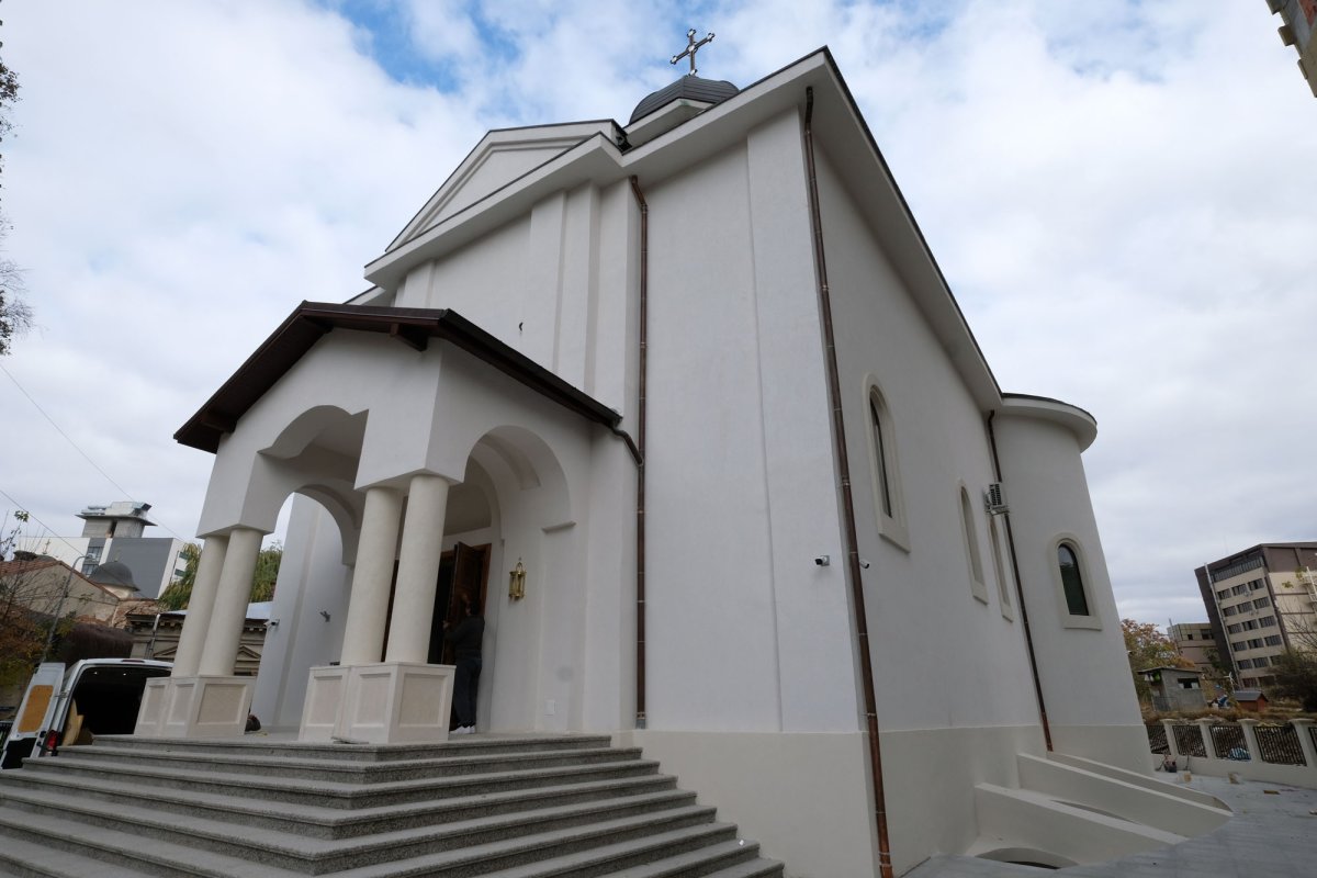 Povestea reînvierii unui locaş de cult simbol 6535