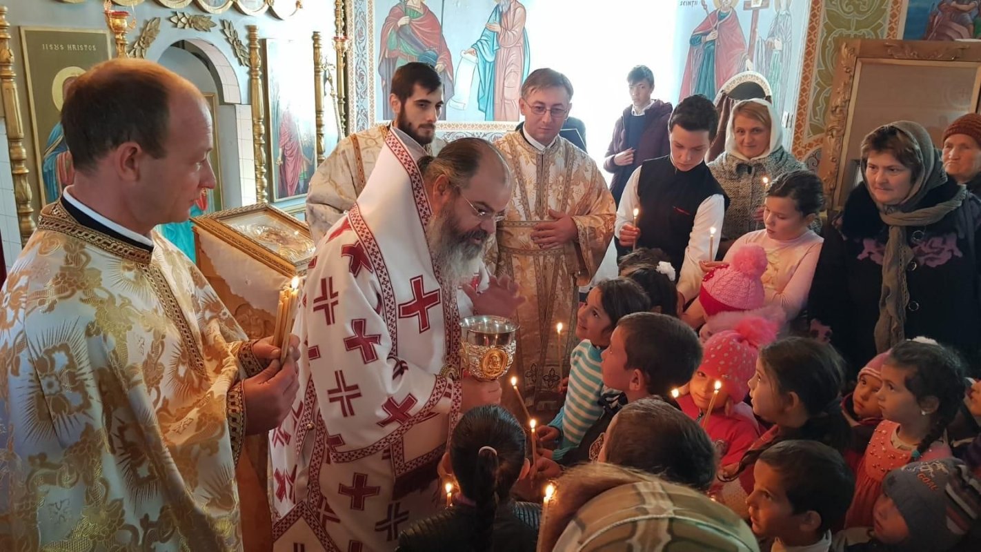 „Sărbătoarea închinată îngerilor este providenţială” 6415