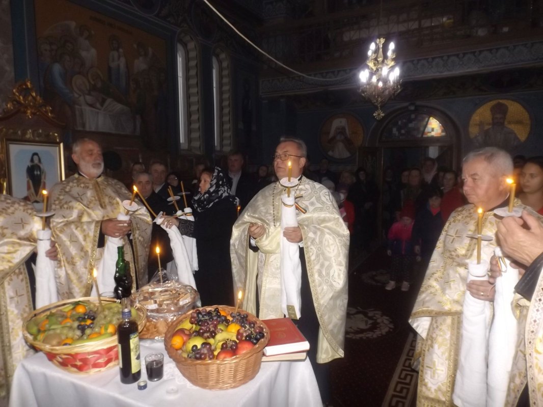 „Sărbătoarea închinată îngerilor este providenţială” 6417