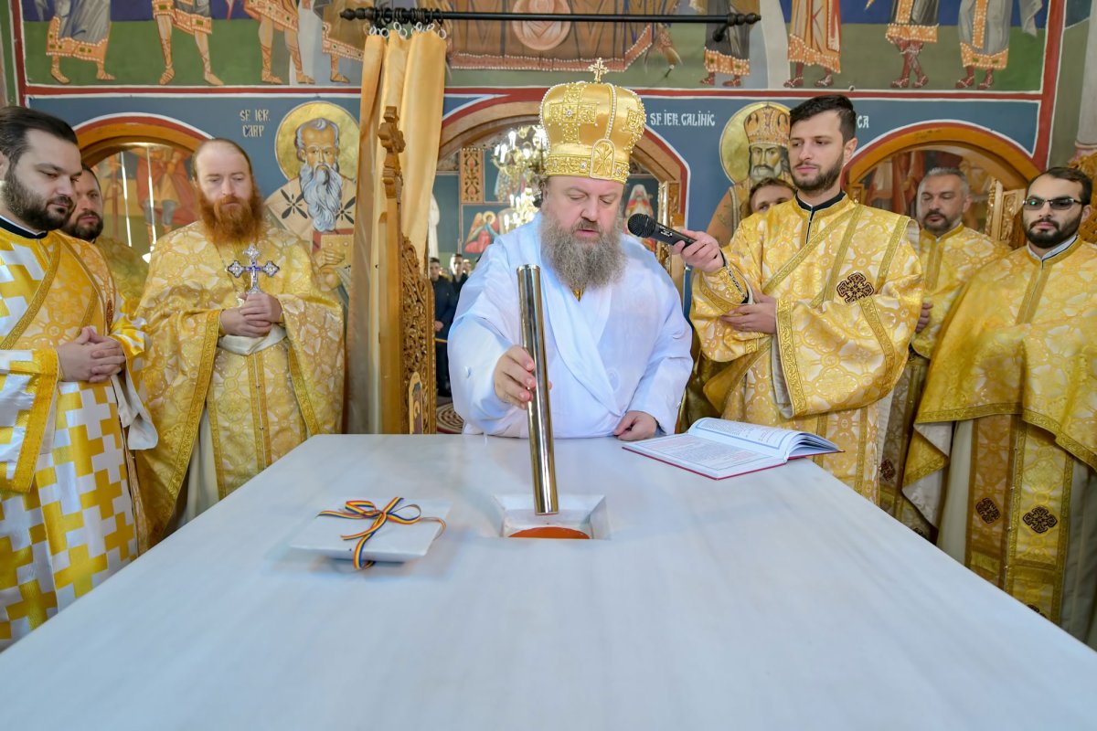 Târnosirea Bisericii „Sfinţii Trei Ierarhi” din Pantelimon 6467