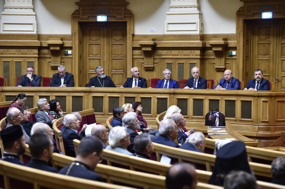 Conferință despre satul românesc la Palatul Patriarhiei 6392