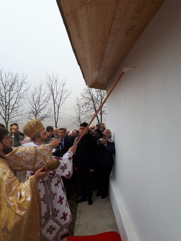 Slujbe arhiereşti în trei protopopiate ale Moldovei 6319