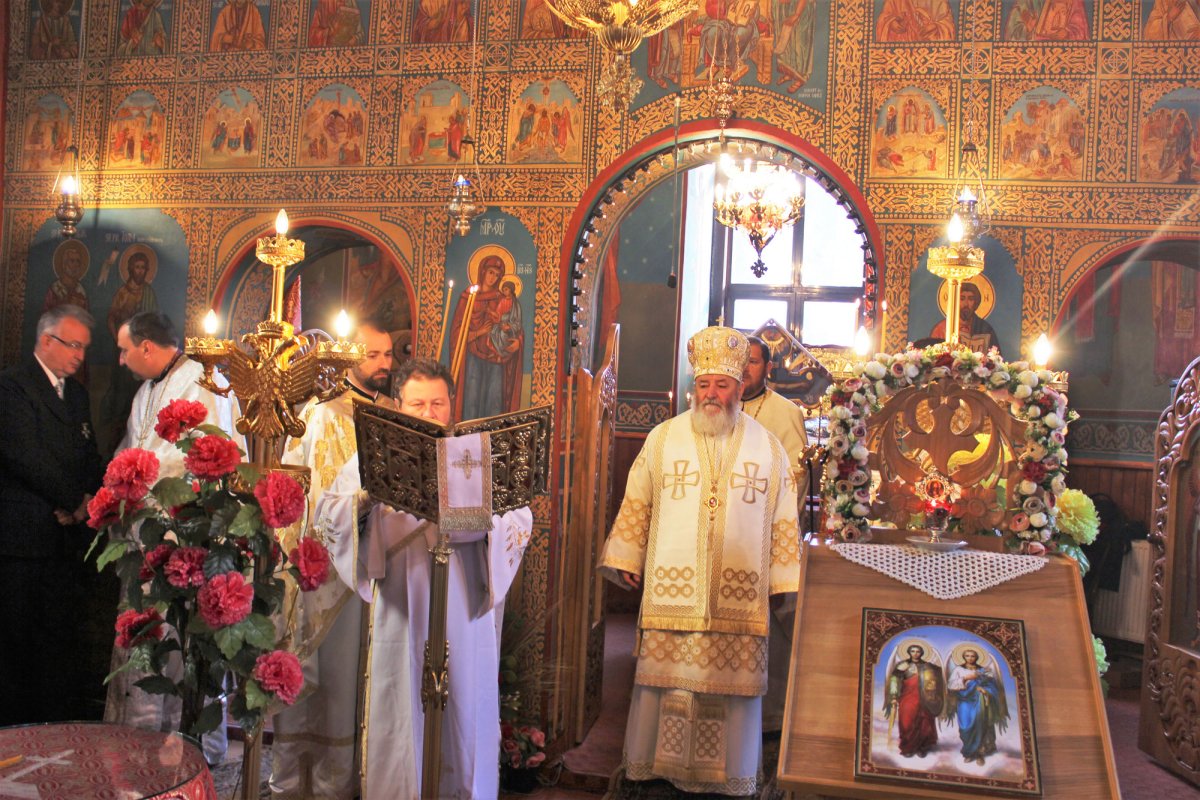 Slujiri arhierești în Duminica a 25-a după Rusalii, a samarineanului milostiv 6359