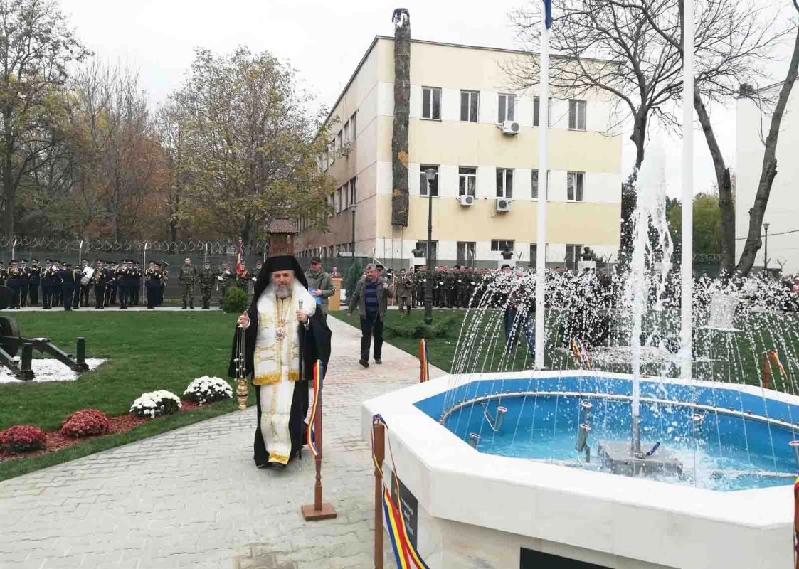 Sfinţirea ansamblului comemorativ din cadrul Garnizoanei Brăila 6123