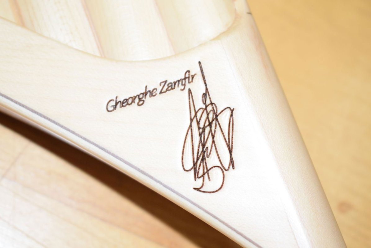 Naiuri în ediție limitată cu semnătura maestrului Gheorghe Zamfir 6046