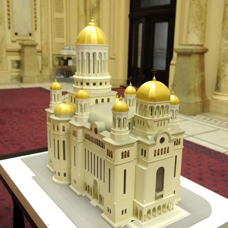 Catedrala Națională, ocrotire divină și cinstire a eroilor 6326