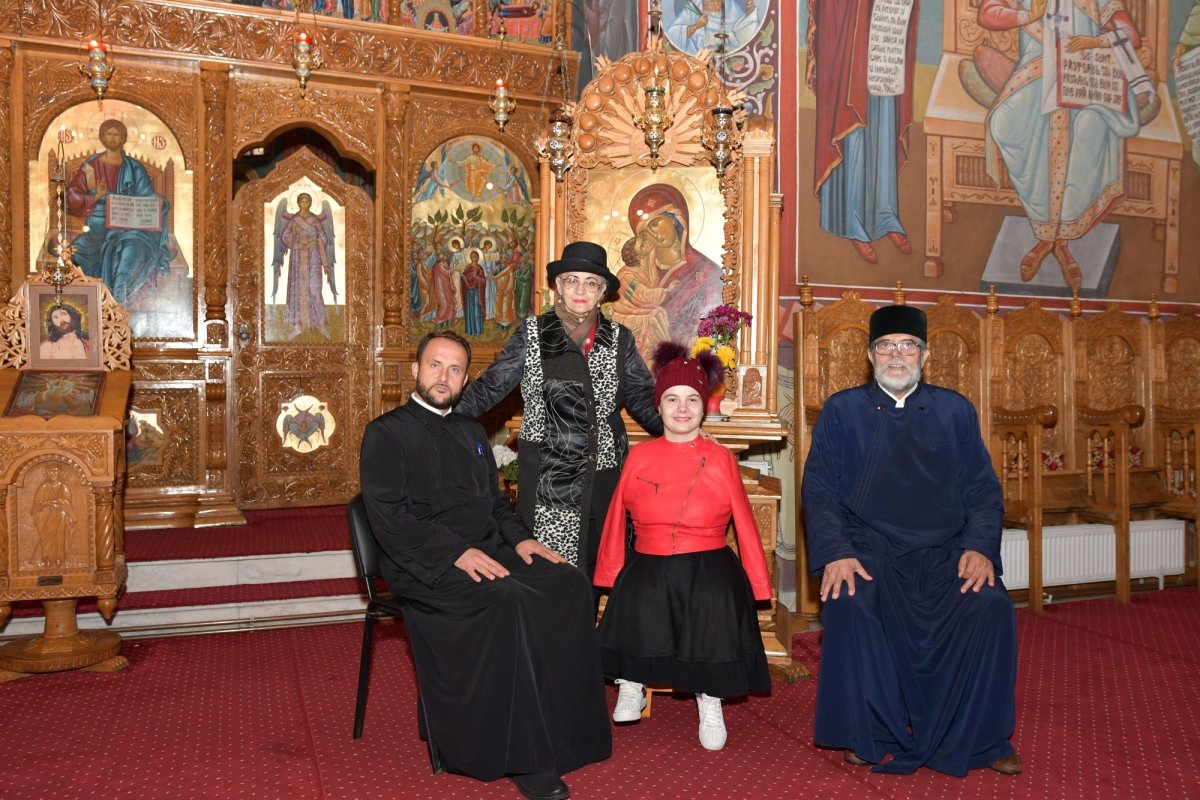 O catedrală ridicată de eroii de lângă noi 6336