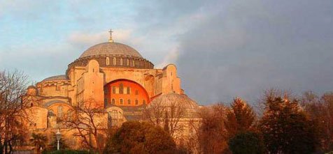 Locaşuri de cult şi scara urbană 5995