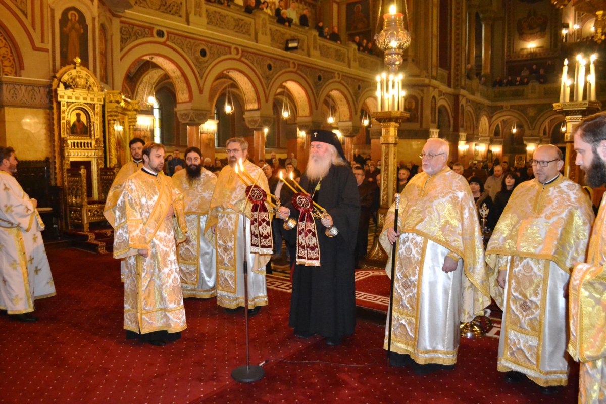 Sfințiri în prima duminică a Postului Nașterii Domnului 5896