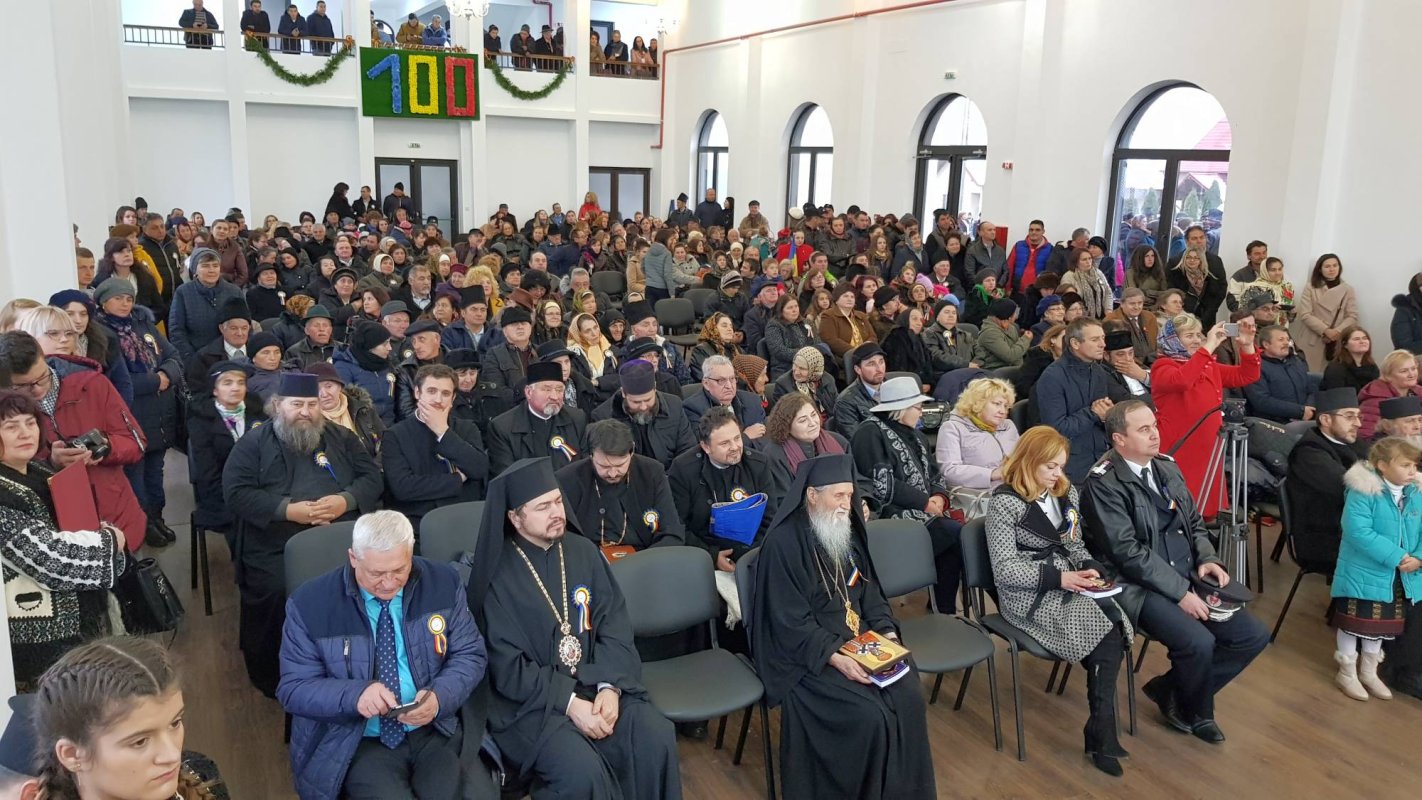 A fost sfinţit Centrul cultural din Berchişeşti 5780