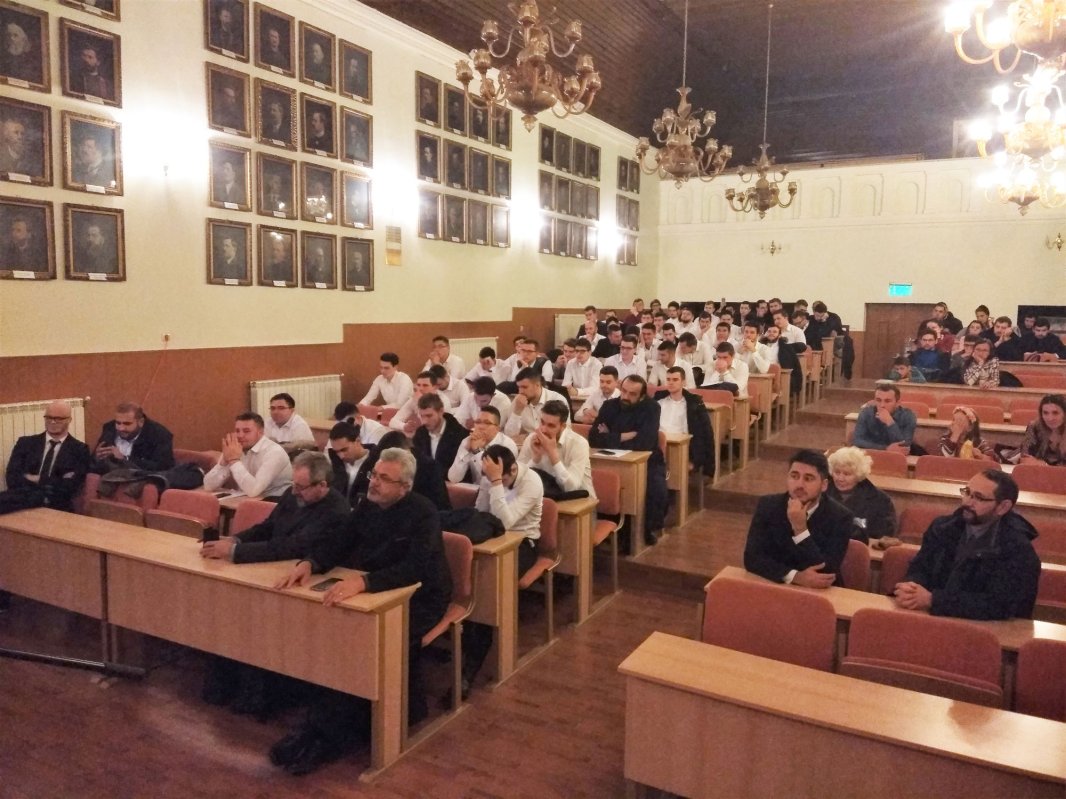 Eveniment al studenților teologi sibieni, în cinstea eroilor 5792