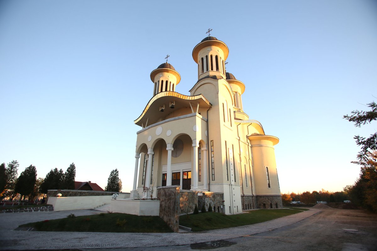 Biserica nouă din Brașov-Triaj, casă a copiilor sărmani 5718