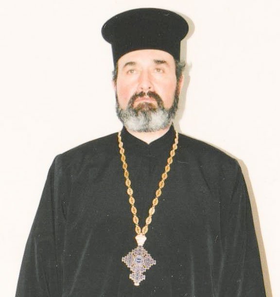 Slujitor devotat Bisericii, școlii, familiei și credincioşilor 5739