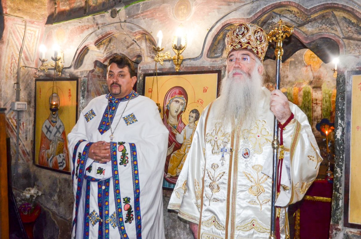 200 de ani de la temeluirea Bisericii Vovideniei 5595