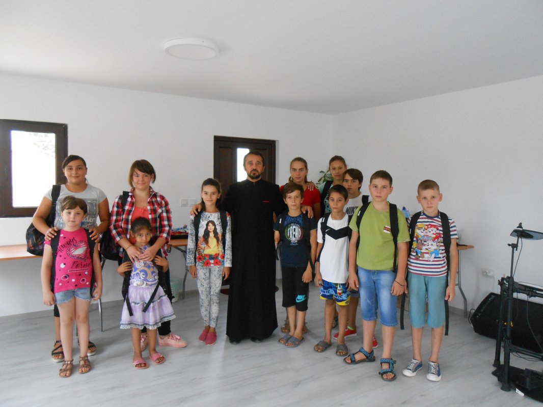 Programe sociale ale Bisericii pentru ajutorarea nevoiașilor 5618