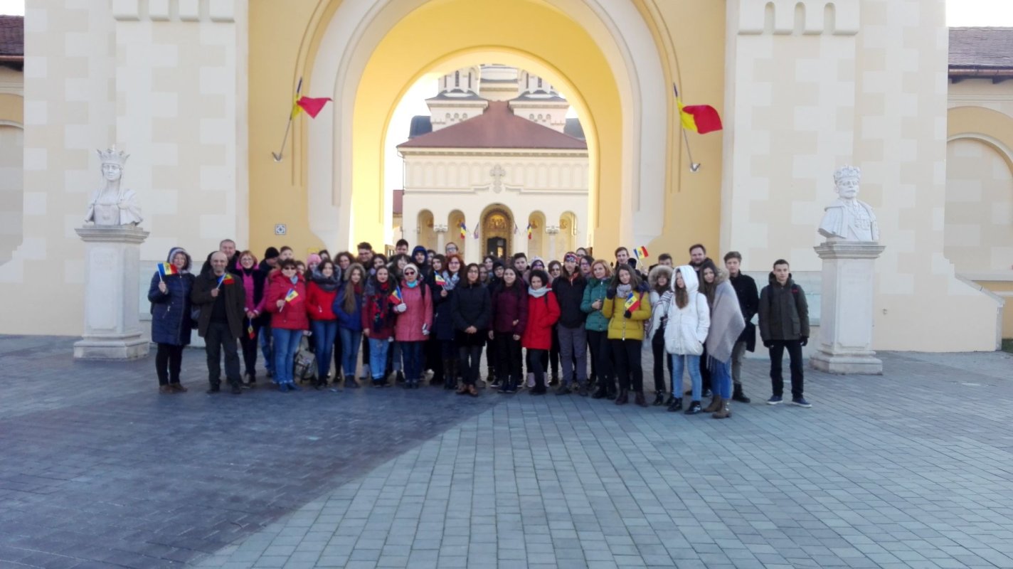 Centenarul Marii Uniri sărbătorit de elevii şi profesorii laurieni 5507