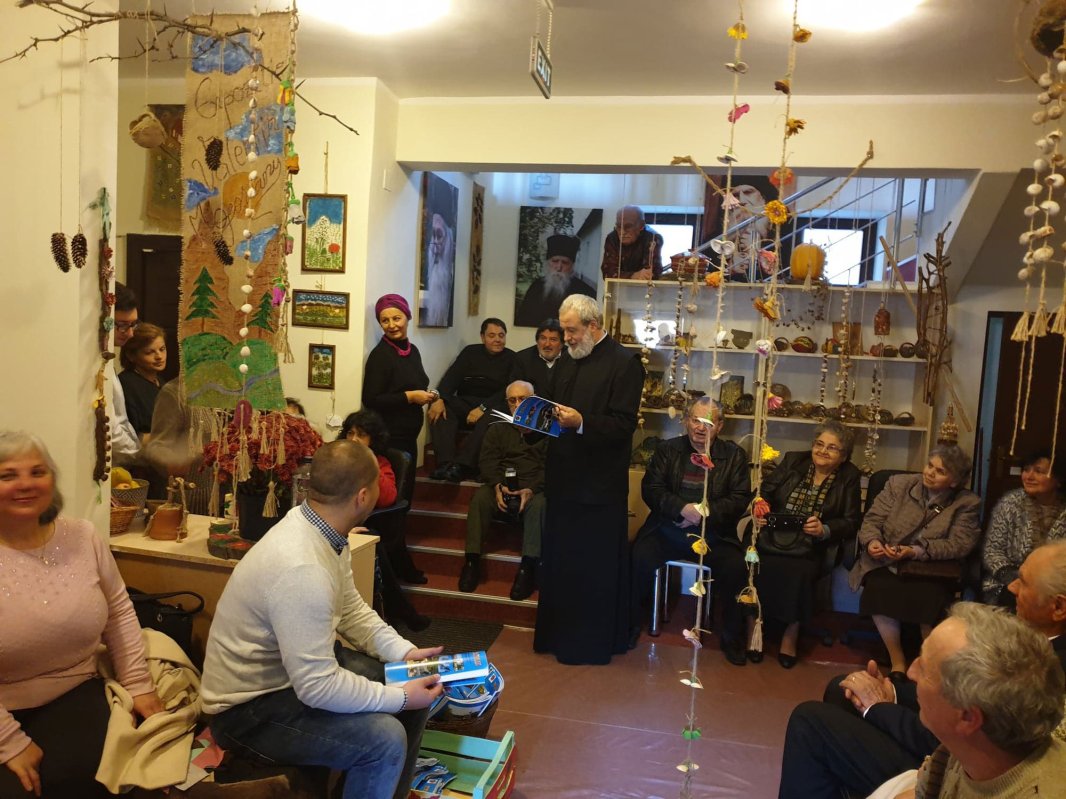 Eveniment cultural la Centrul social pentru bătrâni din Călimănești 5534