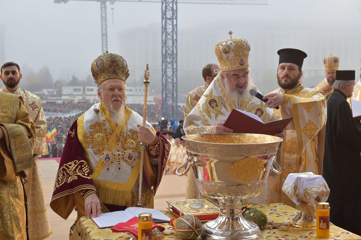 Catedrala Națională, sfinţită în Anul Centenar  5464