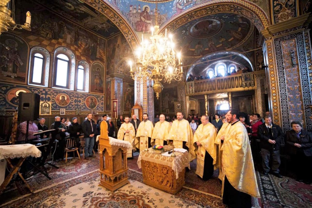 Conferinţa „Tinerii, Biserica şi Marea Unire”, în oraşul Ocna Mureş 5456