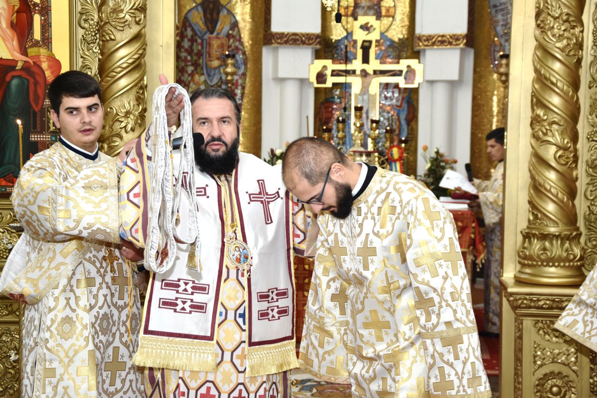 Adevărata unitate se află în Liturghie 5400
