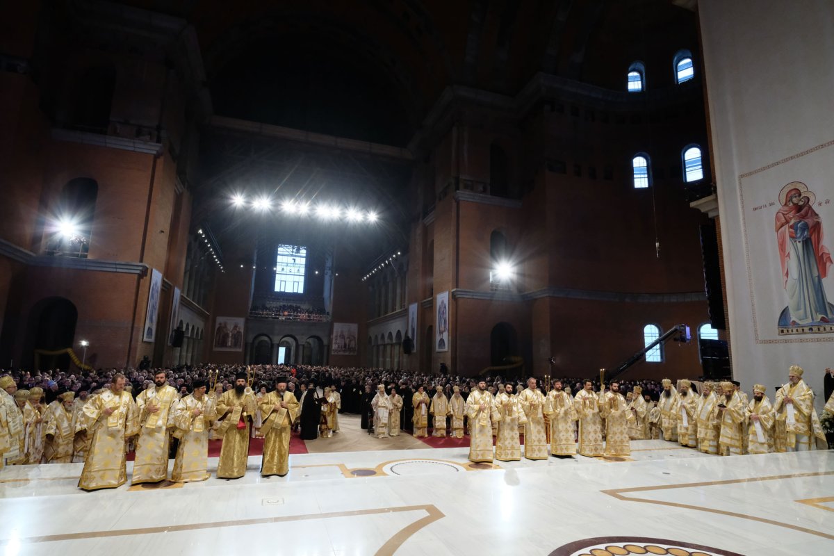 Catedrala Naţională - o necesitate liturgică practică şi un simbol al cinstirii eroilor români 5410
