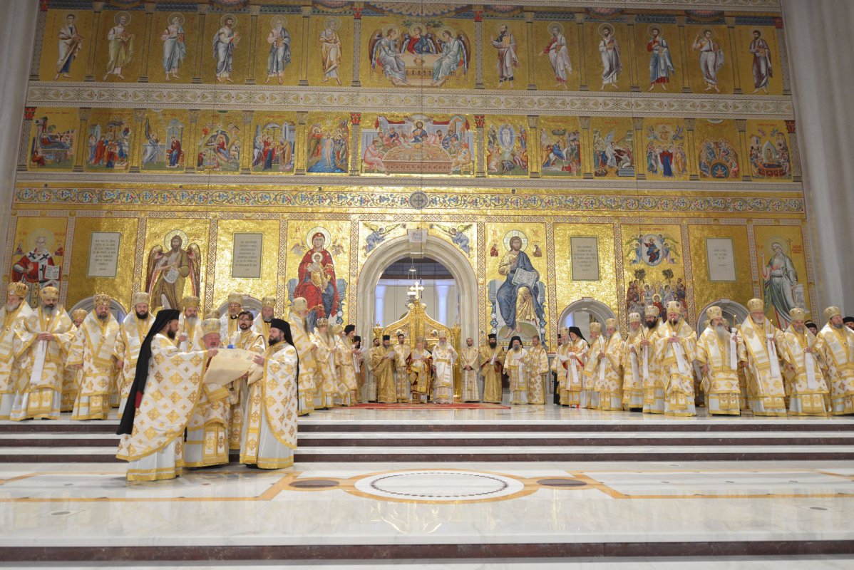 Catedrala Naţională - o necesitate liturgică practică şi un simbol al cinstirii eroilor români 5413