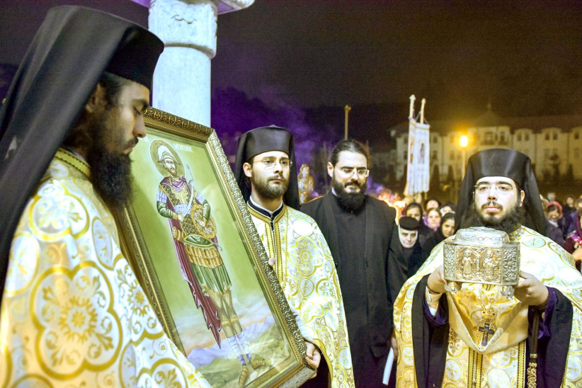 Cinstirea Sfinților Mucenici Mercurie şi Ecaterina 5394