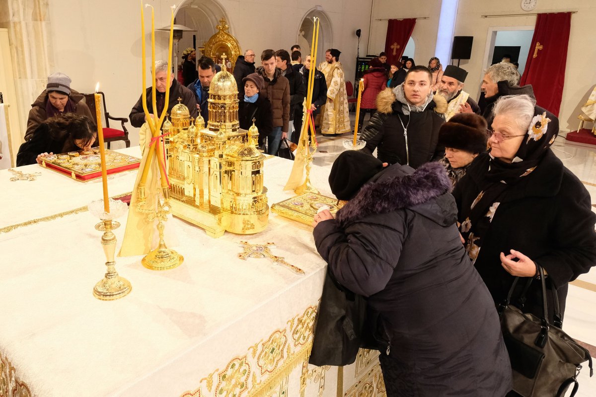 Continuă pelerinajul la Catedrala Națională 5420