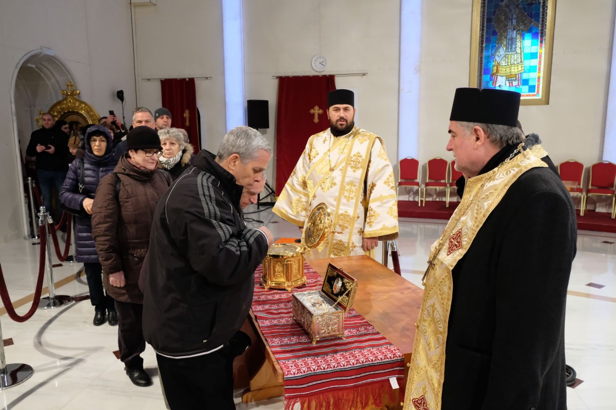 Continuă pelerinajul la Catedrala Națională 5421