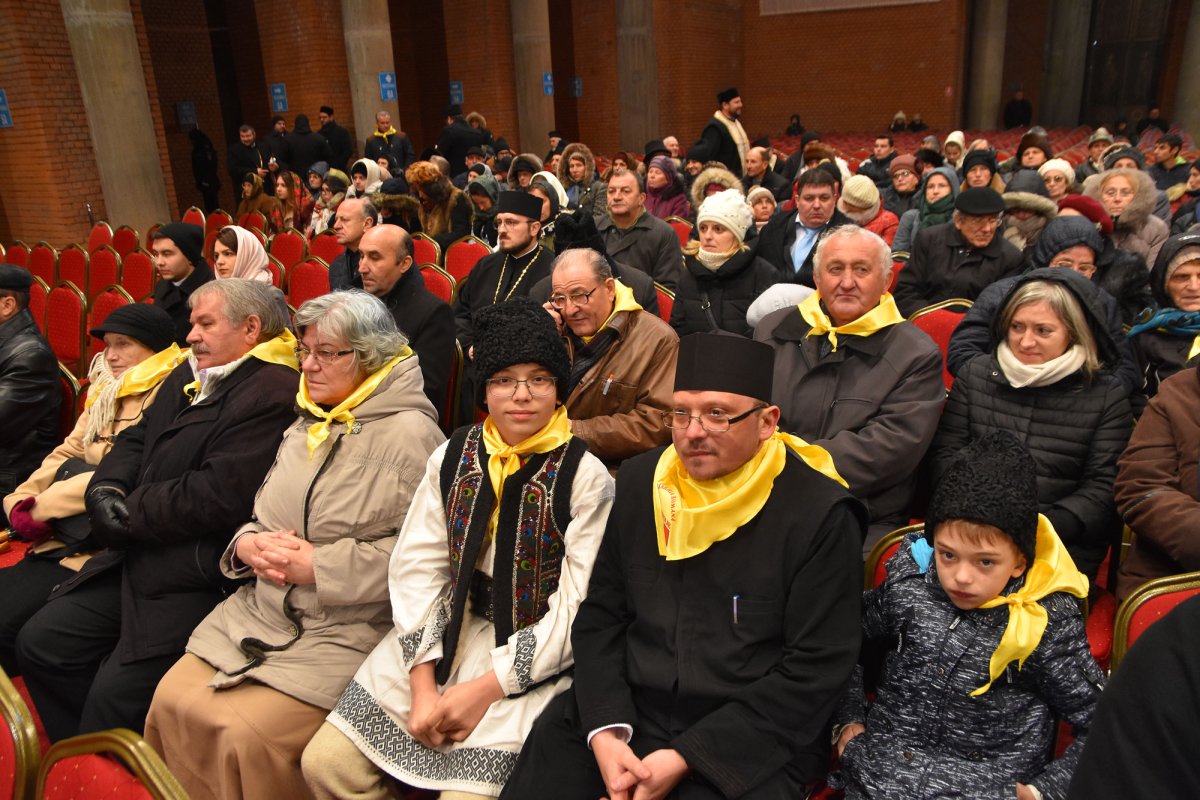 Pelerinii Luminii, la sfinţirea Catedralei Naţionale 5435