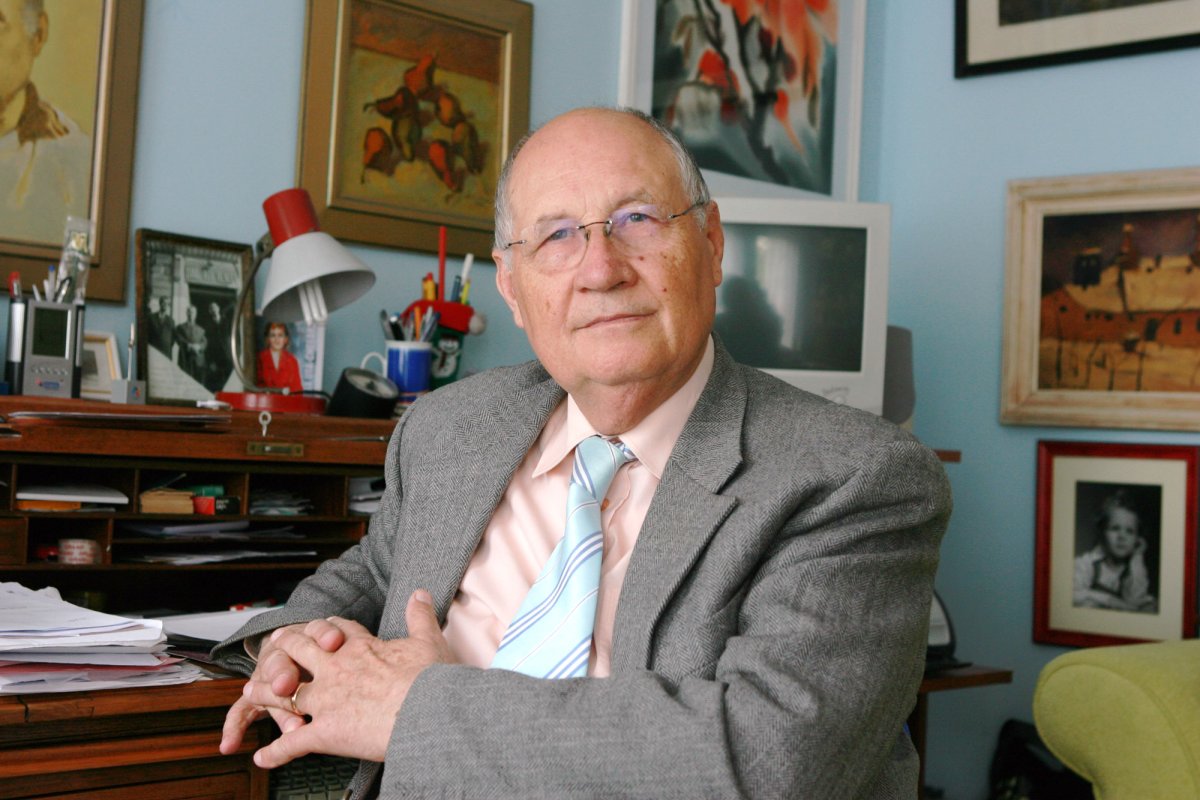 Scriitorul dăruitor de bucurii şi iubitor de lumină 5240