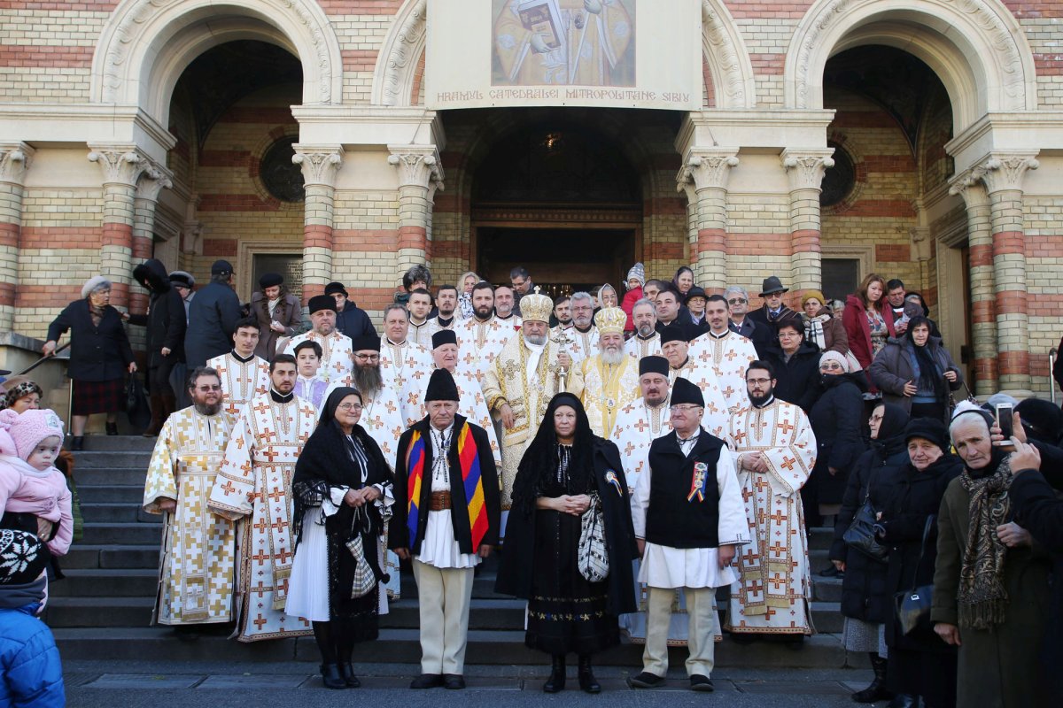 Sărbătoarea Sfântului Apostol Andrei şi a Sfântului Ierarh Andrei Șaguna 4989