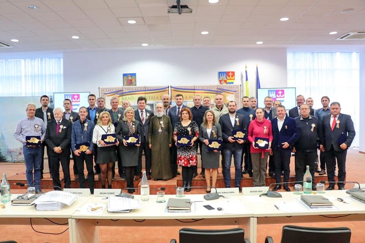 Ședință festivă la Consiliul Județean Arad 5014