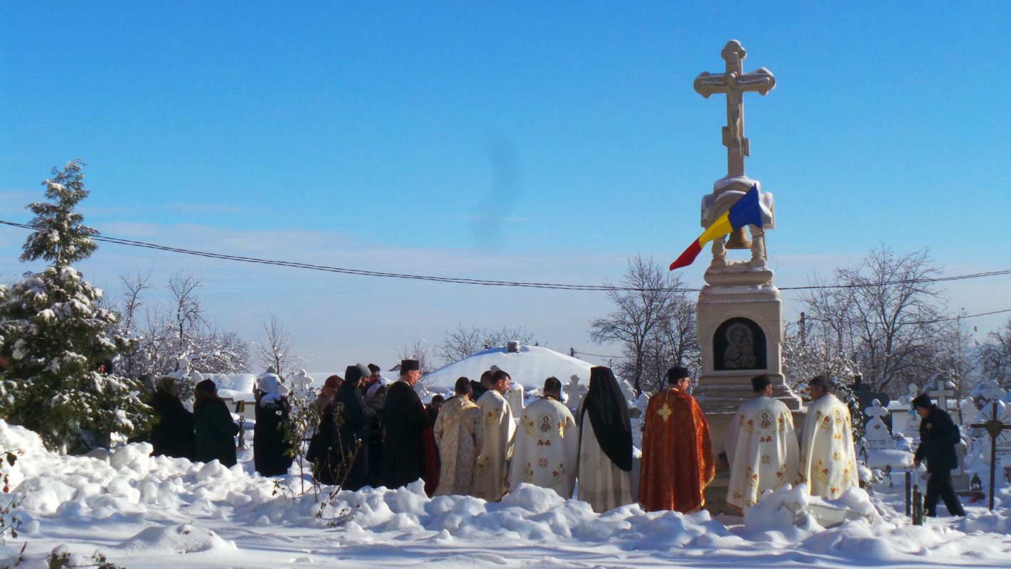 Ziua de 1 Decembrie sărbătorită la Hândreşti 4983