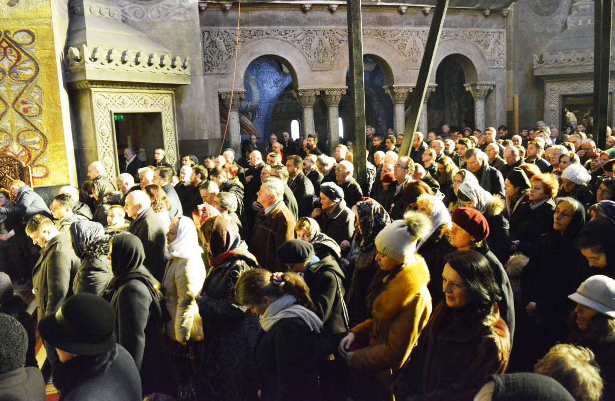 Slujiri arhiereşti în Duminica a 31-a după Rusalii 4915