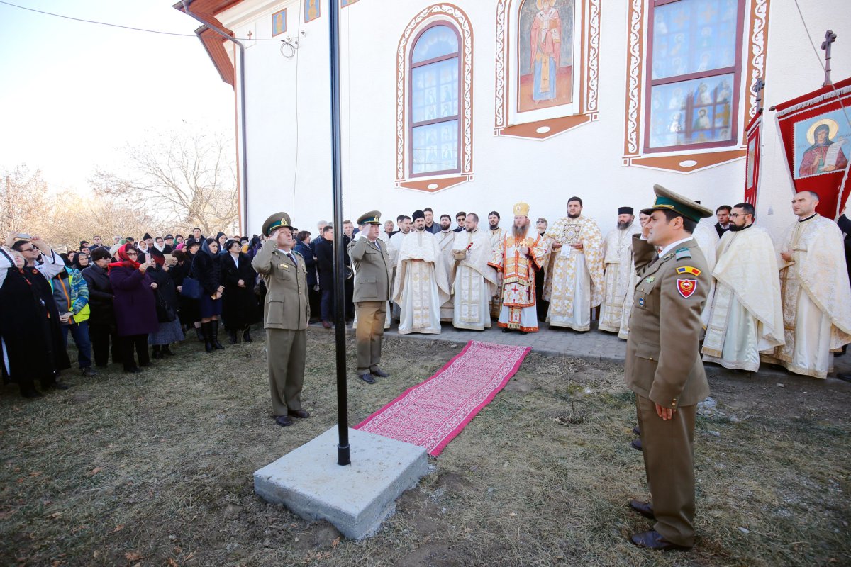 Slujiri arhiereşti în Duminica a 31-a după Rusalii 4919