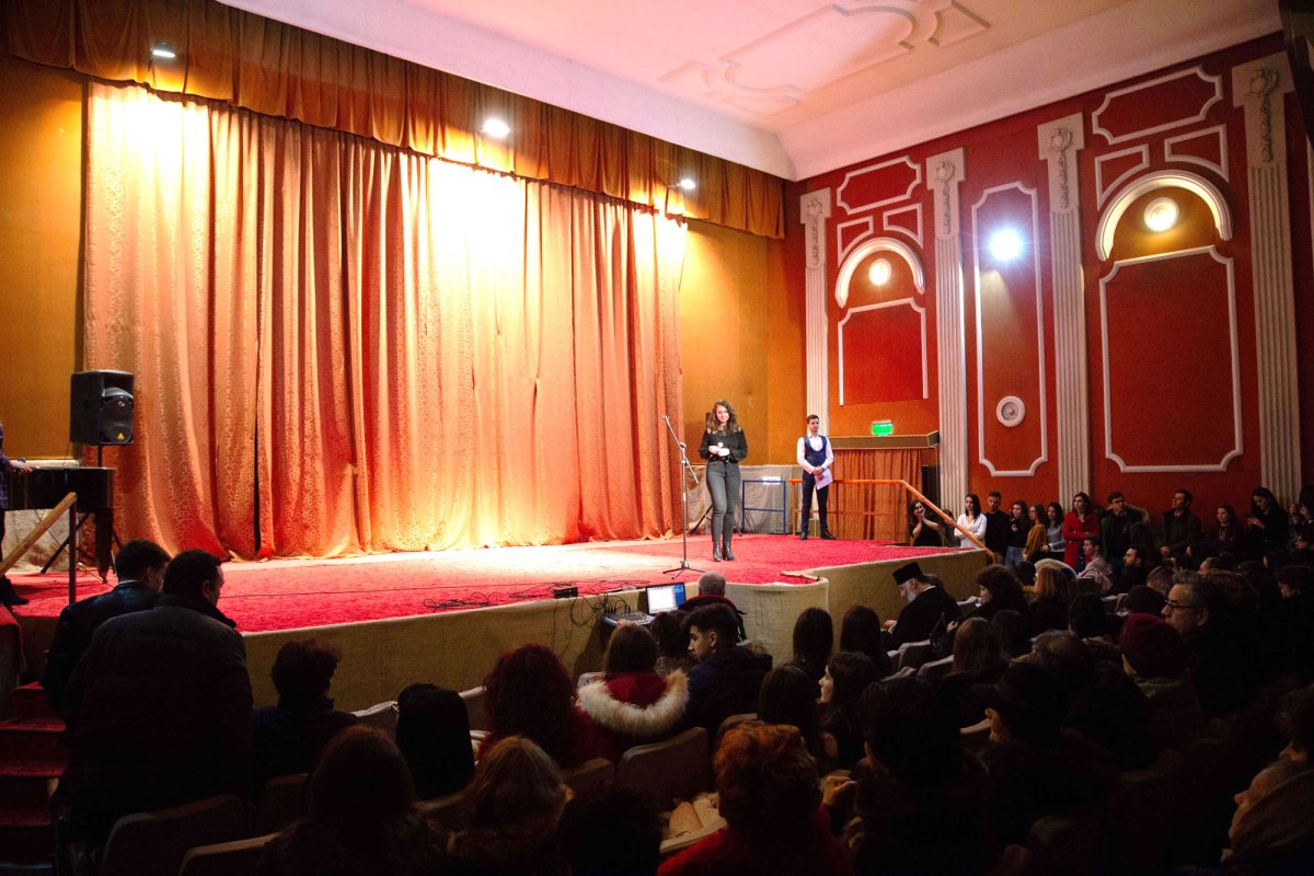 Concertul caritabil „Să nu uităm de cei mai trişti ca noi!”, la Brăila  4878