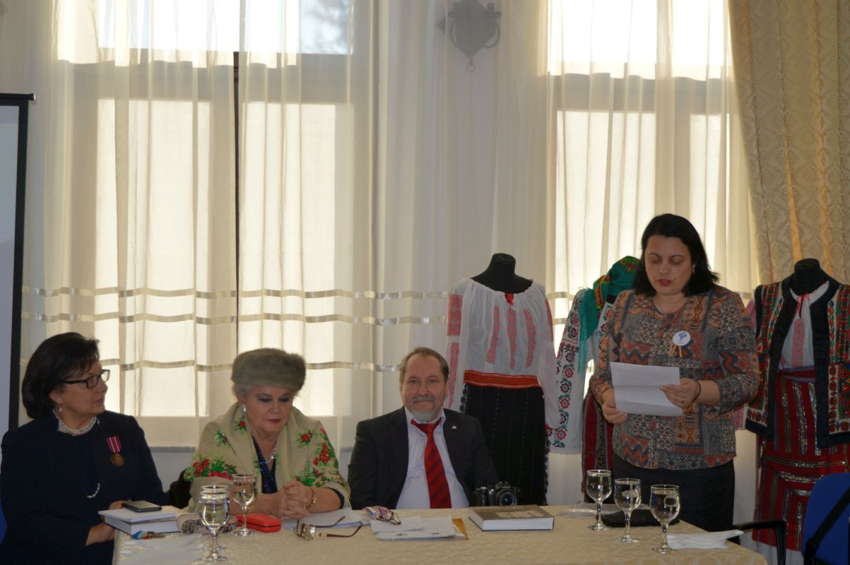 „Eroinele României Mari. Destine din linia întâi”, volum lansat la Iaşi 4786