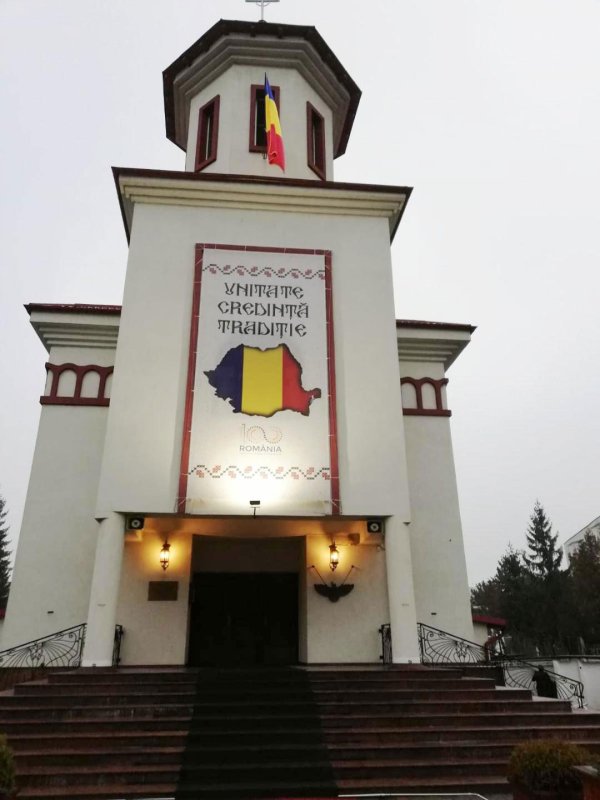 Sărbătoare la parohia clujeană a „Tuturor Sfinţilor” 4822