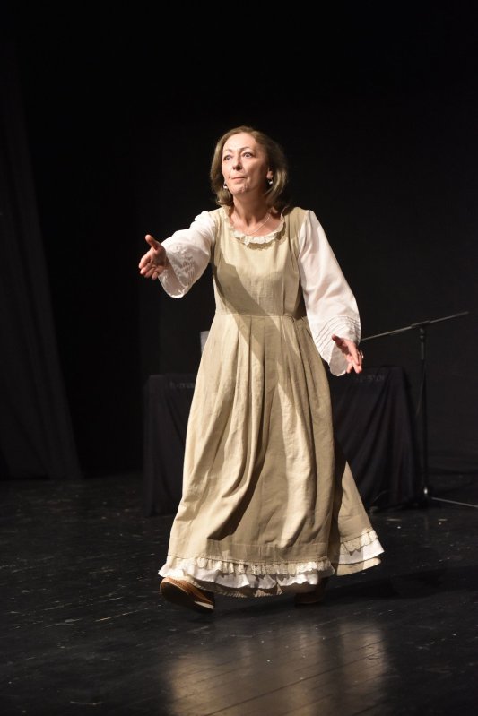 Daruri de Crăciun şi Centenar în Mitropolia Olteniei 4697