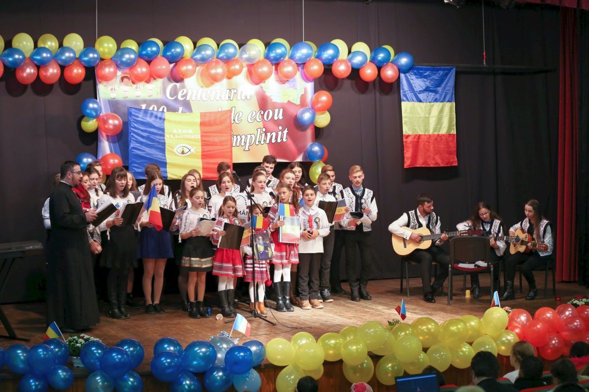 Întreită activitate de omagiere a eroilor neamului românesc 4631