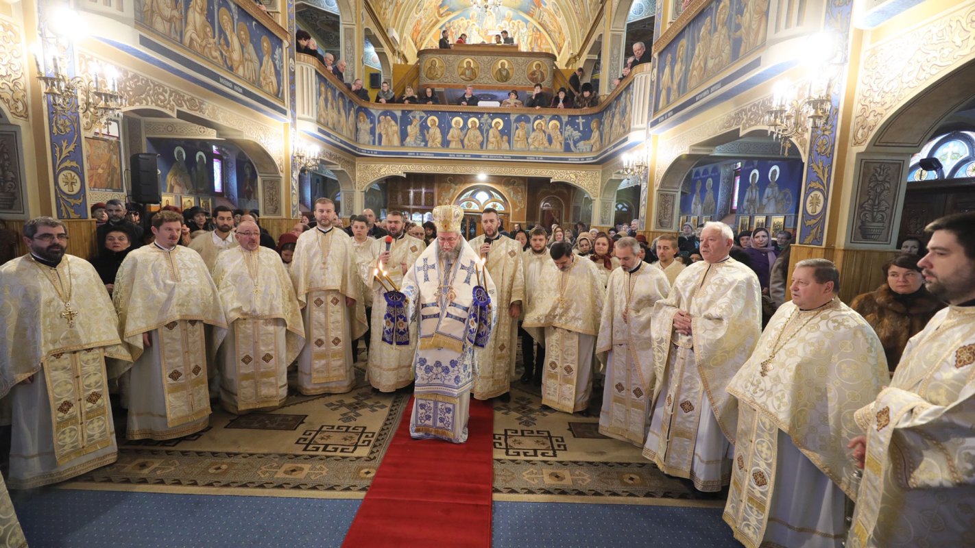 Slujiri arhiereşti şi hramuri, de Sfântul Ierarh Nicolae 4604