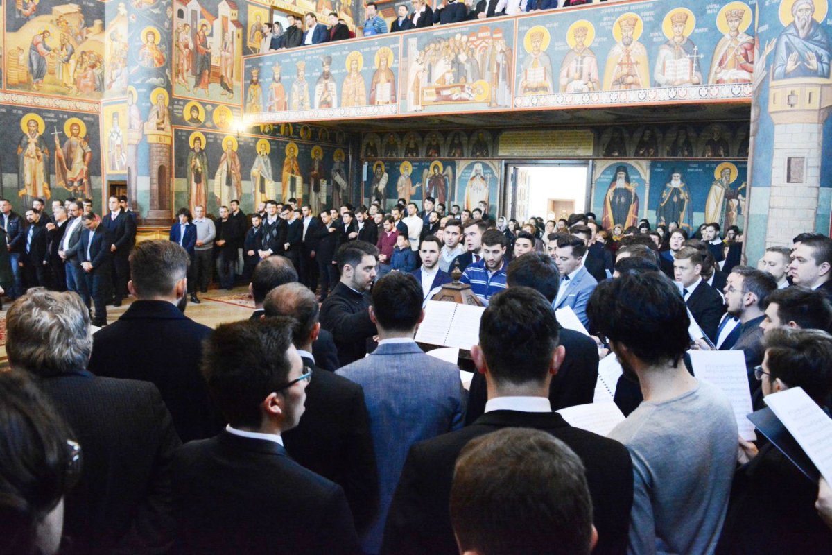 Slujiri arhiereşti şi hramuri, de Sfântul Ierarh Nicolae 4608