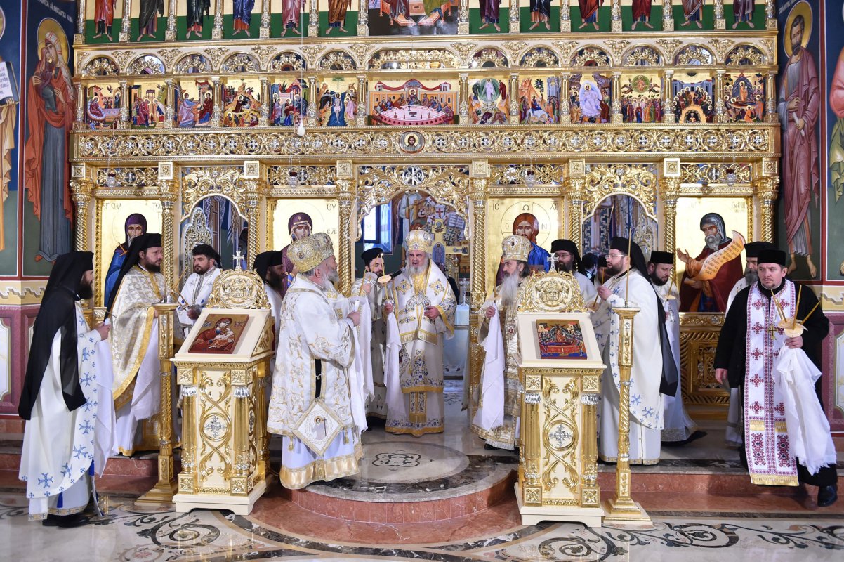 Biserica Mănăstirii Techirghiol a fost sfinţită 4518