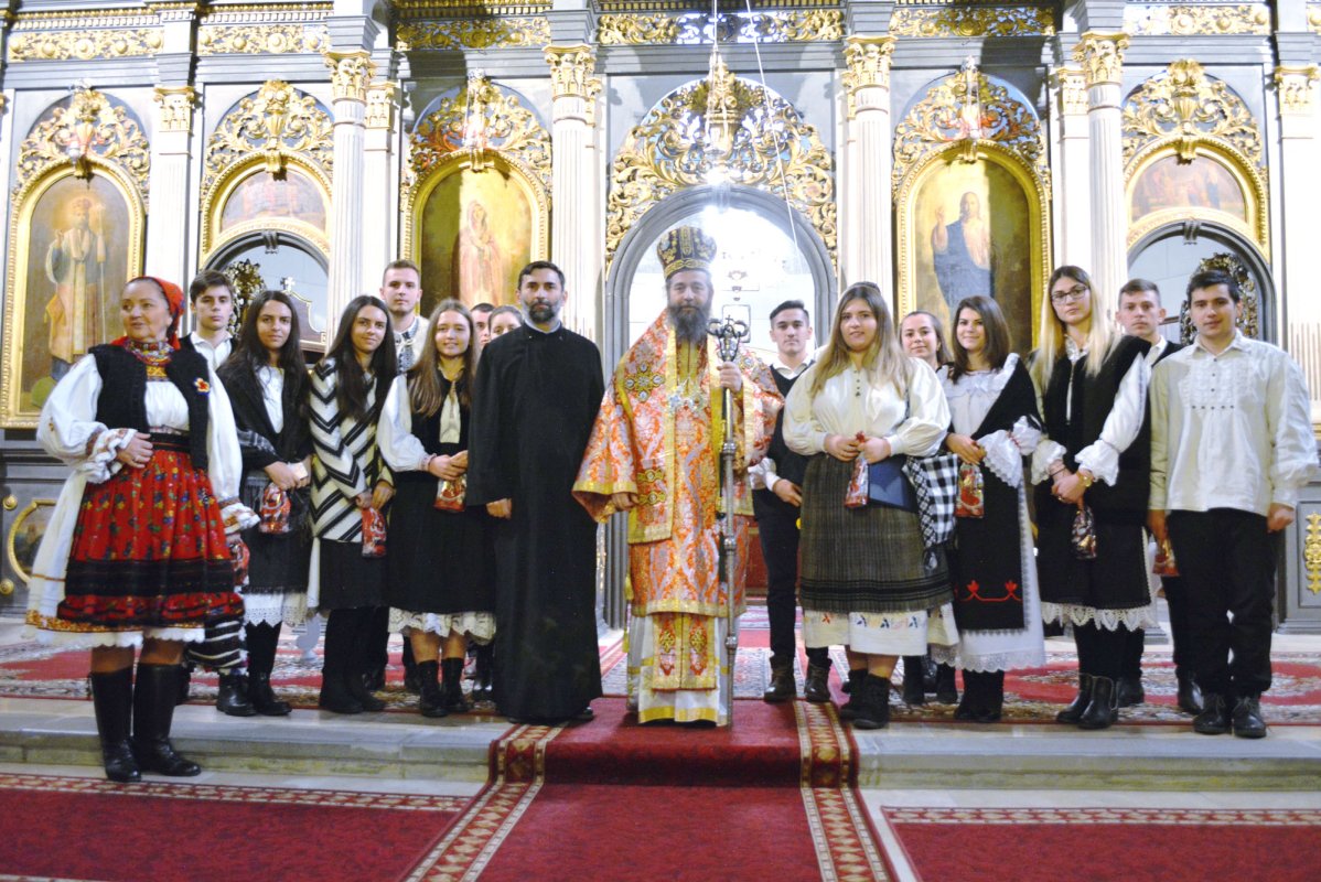 Colindători maramureşeni la Catedrala Episcopală din Giula 4520